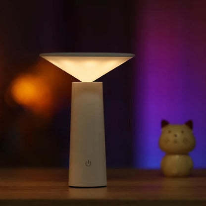 GlowBeam - Moderne LED Tischlampe mit drehbarem Kopf