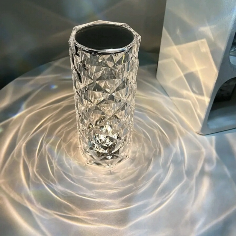 Crystal Diamond Nachttischlampe – Handgefertigtes Kristall-Design – LED-Technologie mit 3 Farben