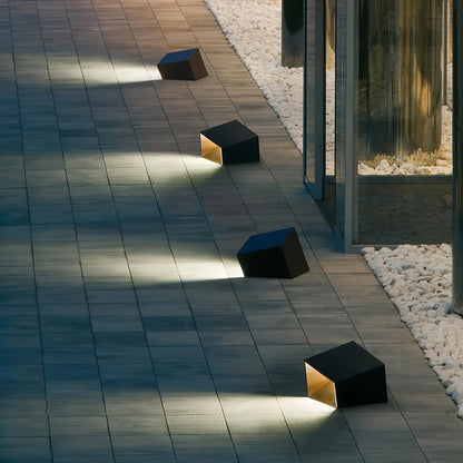 Solar Außenlampe Cube Garden - Kompakt und Widerstandsfähig LED-Beleuchtung für Ihren Garten