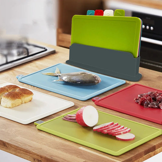 4-teilige Schneidebrett-Set mit praktischem Halter – langlebig und platzsparend