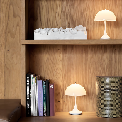 Bauhaus Mushroom Lampe – Wiederaufladbar, Elegant & Touch-Steuerung