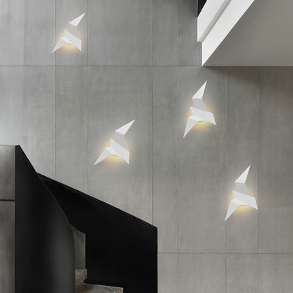 Garduru Iron Bird Wandlampe – Künstlerische LED-Wandlampe für einzigartige Innenräume