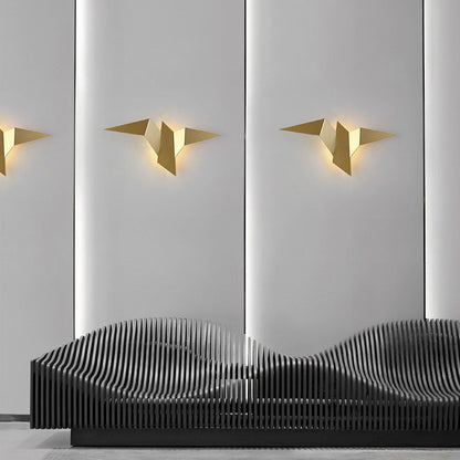 Garduru Iron Bird Wandlampe – Künstlerische LED-Wandlampe für einzigartige Innenräume
