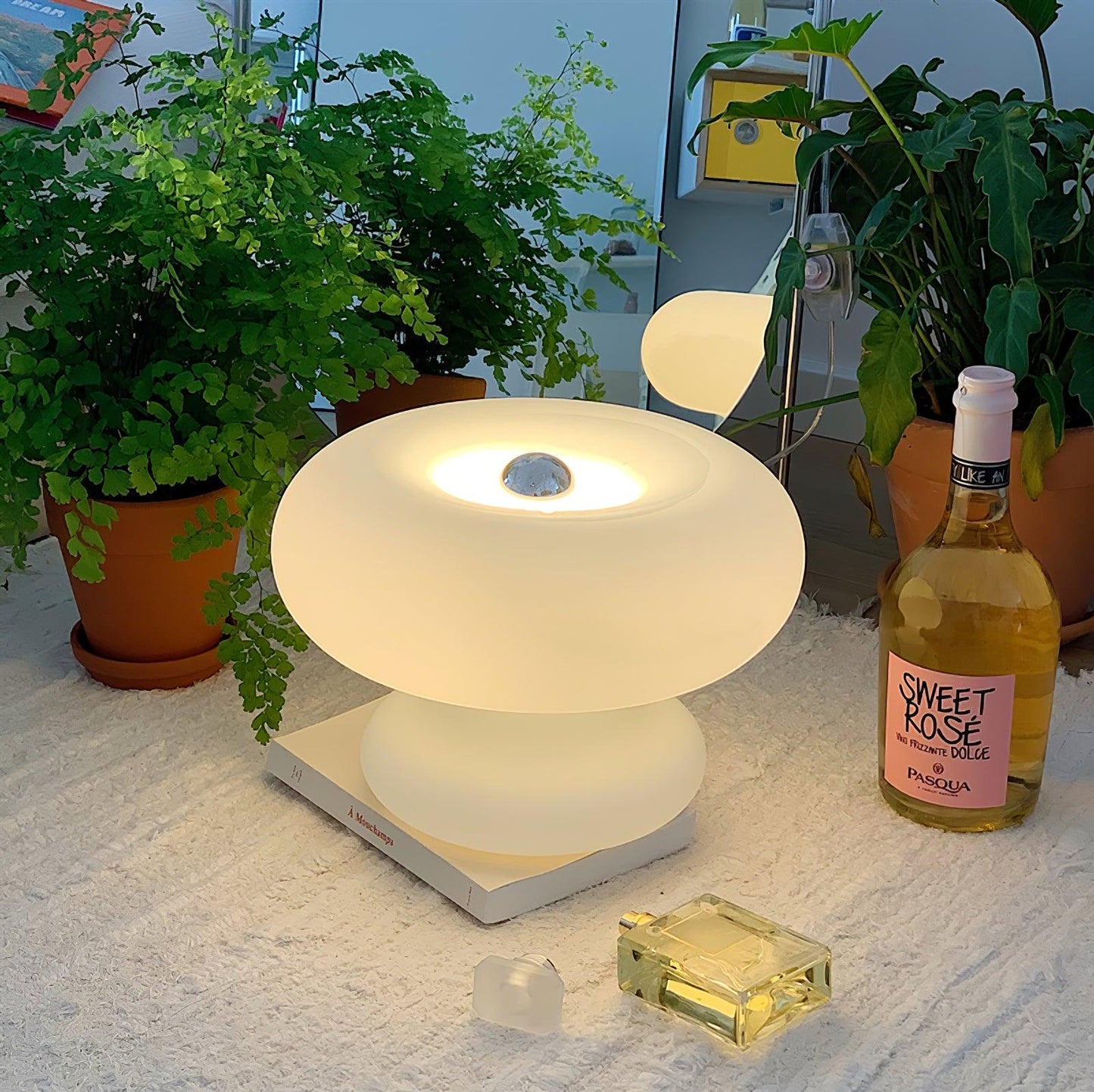 Garduru Tischlampe – Verspielt und doch Elegant LED Akzentbeleuchtung