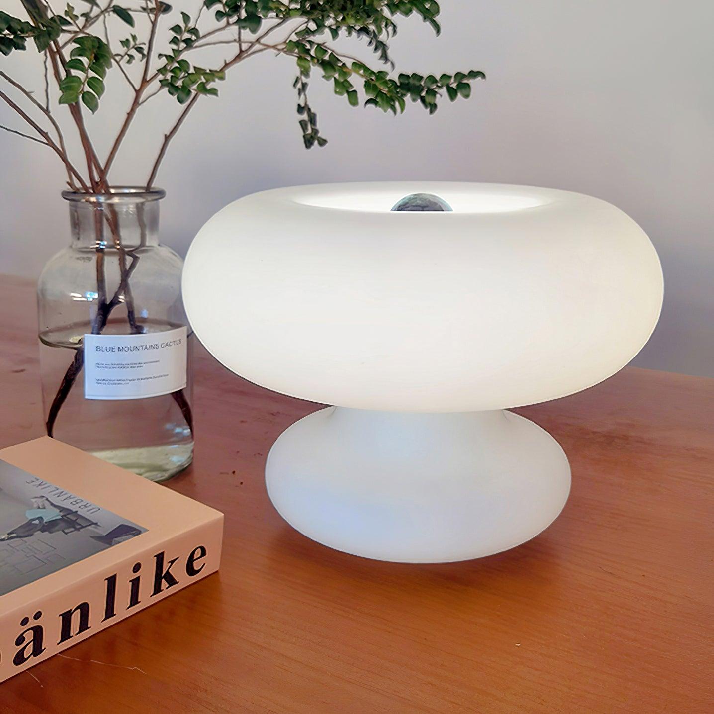 Garduru Tischlampe – Verspielt und doch Elegant LED Akzentbeleuchtung