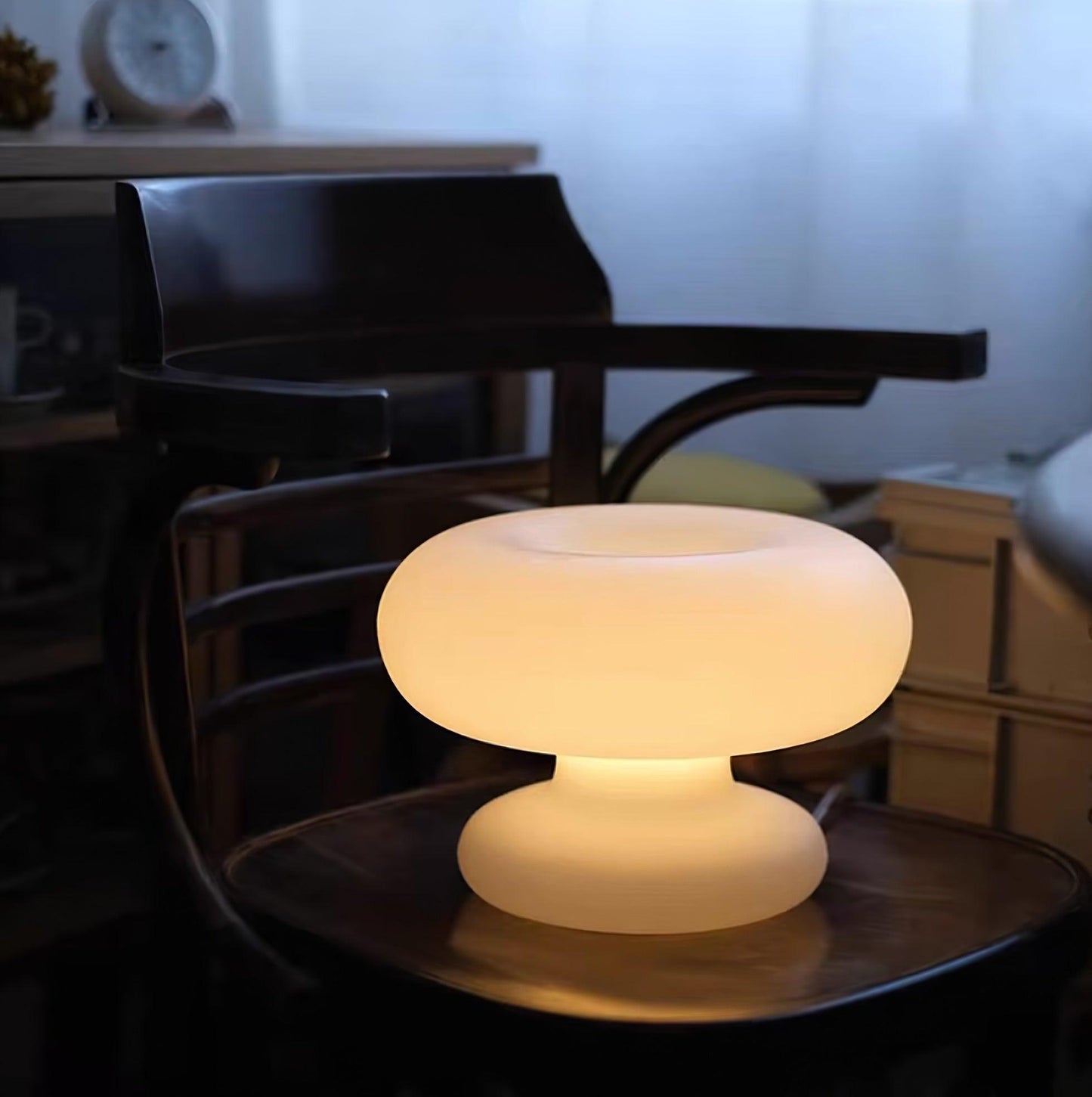 Garduru Tischlampe – Verspielt und doch Elegant LED Akzentbeleuchtung