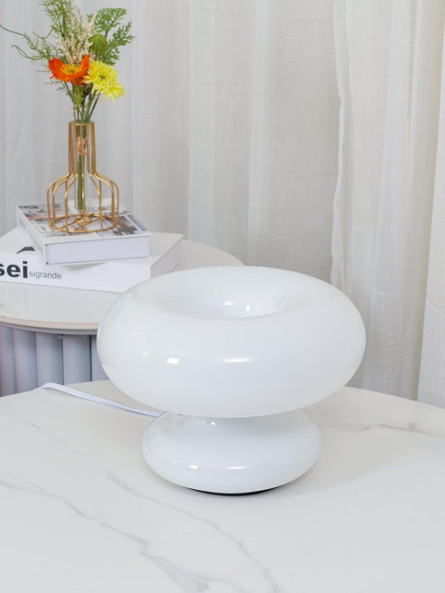Garduru Tischlampe – Verspielt und doch Elegant LED Akzentbeleuchtung