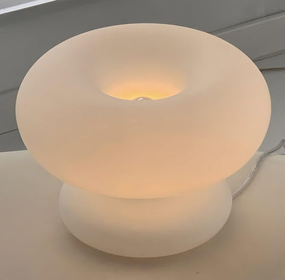 Garduru Tischlampe – Verspielt und doch Elegant LED Akzentbeleuchtung