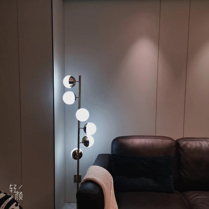 LED Baumlampe Doppler – Moderne Eleganz mit Glas-Kugeln