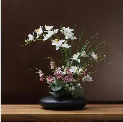 Dove Keramikvase mit Orchidee