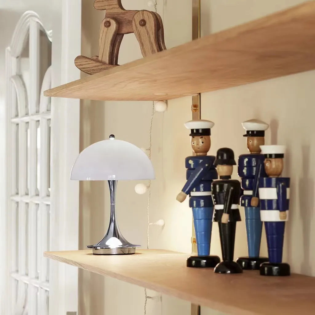 EclatéAura™ Luxe Tischlampe – Ein Meisterwerk der Eleganz & Beleuchtung