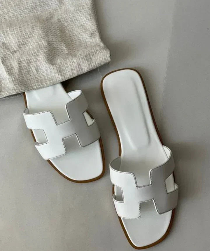 StrapMaven | Moderne Leder-Sandalen mit H-Design