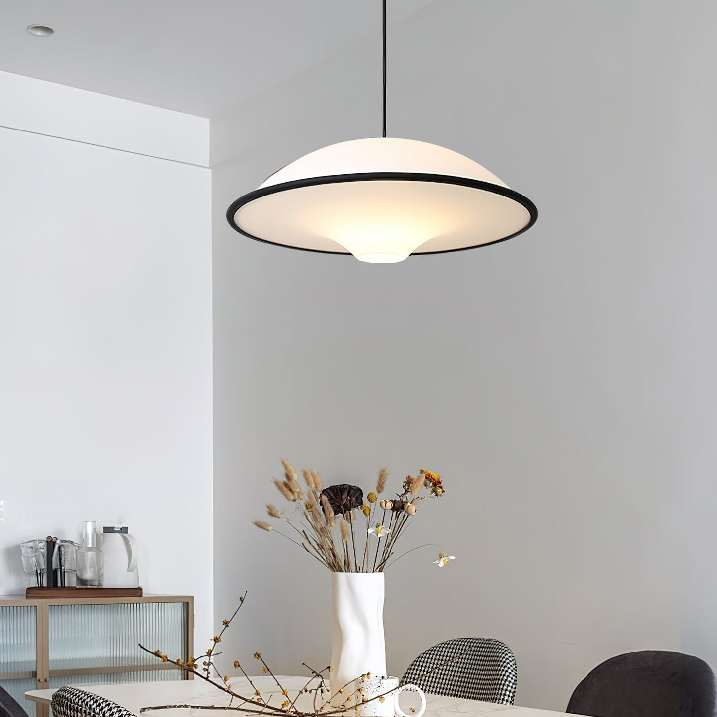 Moderne Fontana Suspension - Minimalistische LED-Lampe Inspiriert von UFOs