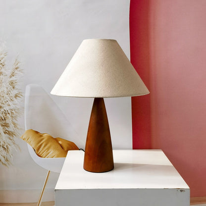 Garduru Stil Tischlampe aus Massivholz – Zeitloses Design mit warmem LED-Licht