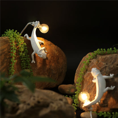 Garduru Resin Eidechse Tischlampe – Einzigartiges von der Natur inspiriertes Akzentlicht