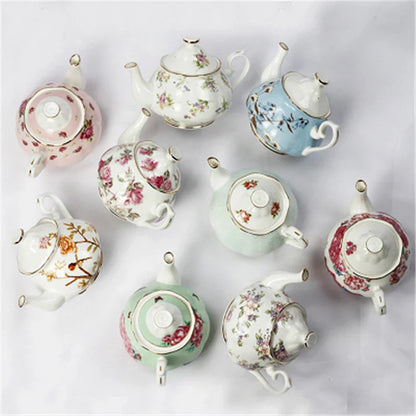 Vintage Keramik Teekanne mit floralen Design