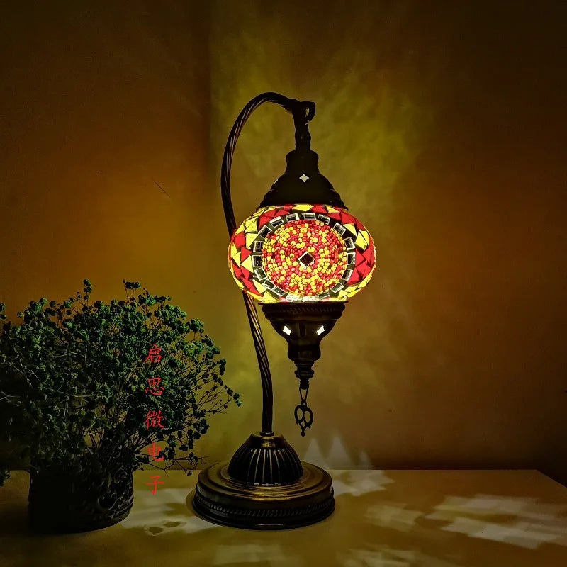 Garduru - Türkische Mosaik-Tischlampe