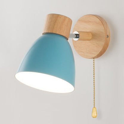 Skandinavische Wandlampe Yadiel aus Holz – Designer Wandleuchte mit Kabelschalter, In mehreren Größen erhältlich