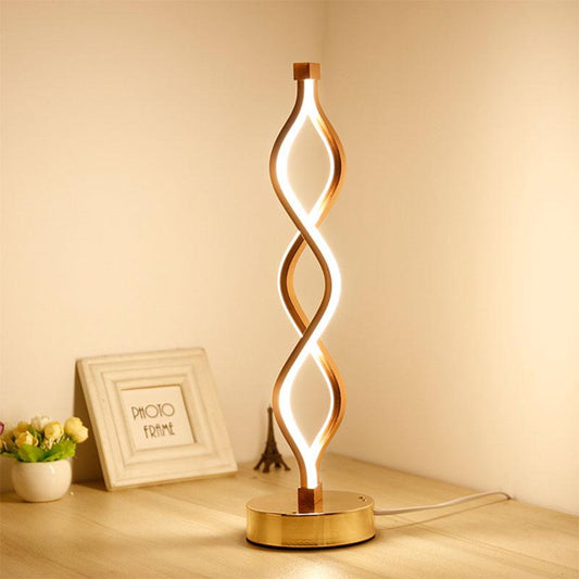 VinkaLine – Minimalistische LED-Tischlampe mit elegantem Rohrdesign