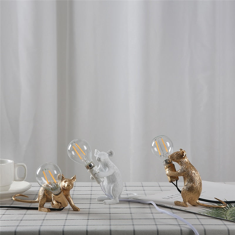 Royaleva Say Cheese Maus Tischlampe - Künstlerische Harz LED Licht Dekor