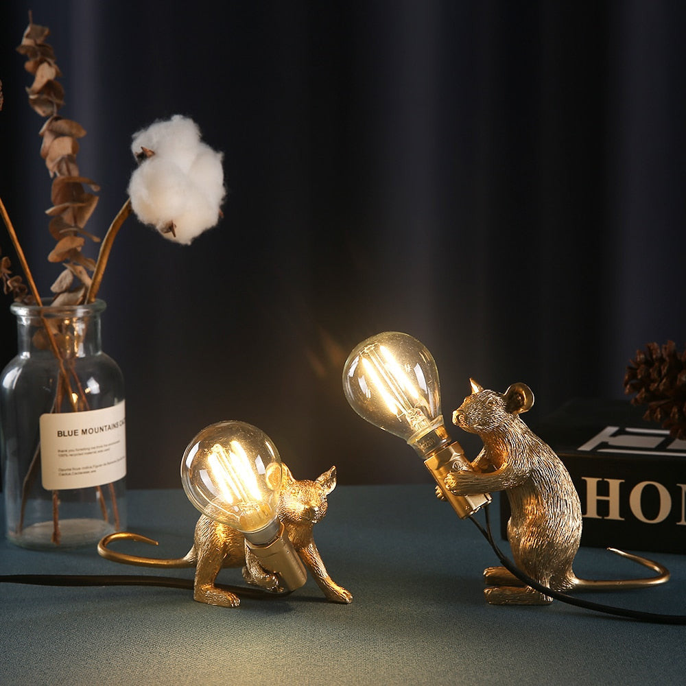 Royaleva Say Cheese Maus Tischlampe - Künstlerische Harz LED Licht Dekor