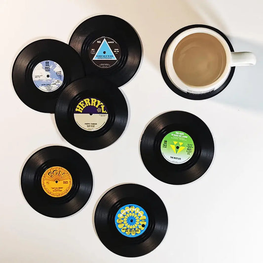 Retro Vinyl Untersetzer Set – Schützen Sie Ihre Möbel mit musikalischem Stil