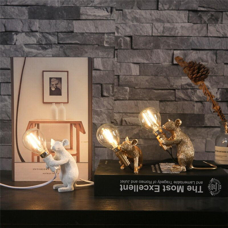 Royaleva Say Cheese Maus Tischlampe - Künstlerische Harz LED Licht Dekor