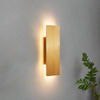 Moderne Wandlampe mit LED-Beleuchtung aus Aluminium für den Innenbereich