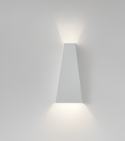 AlumiRay Wandlampe - Minimalistische trapezförmige Wandlampe - Up and Down Wandlichter LED