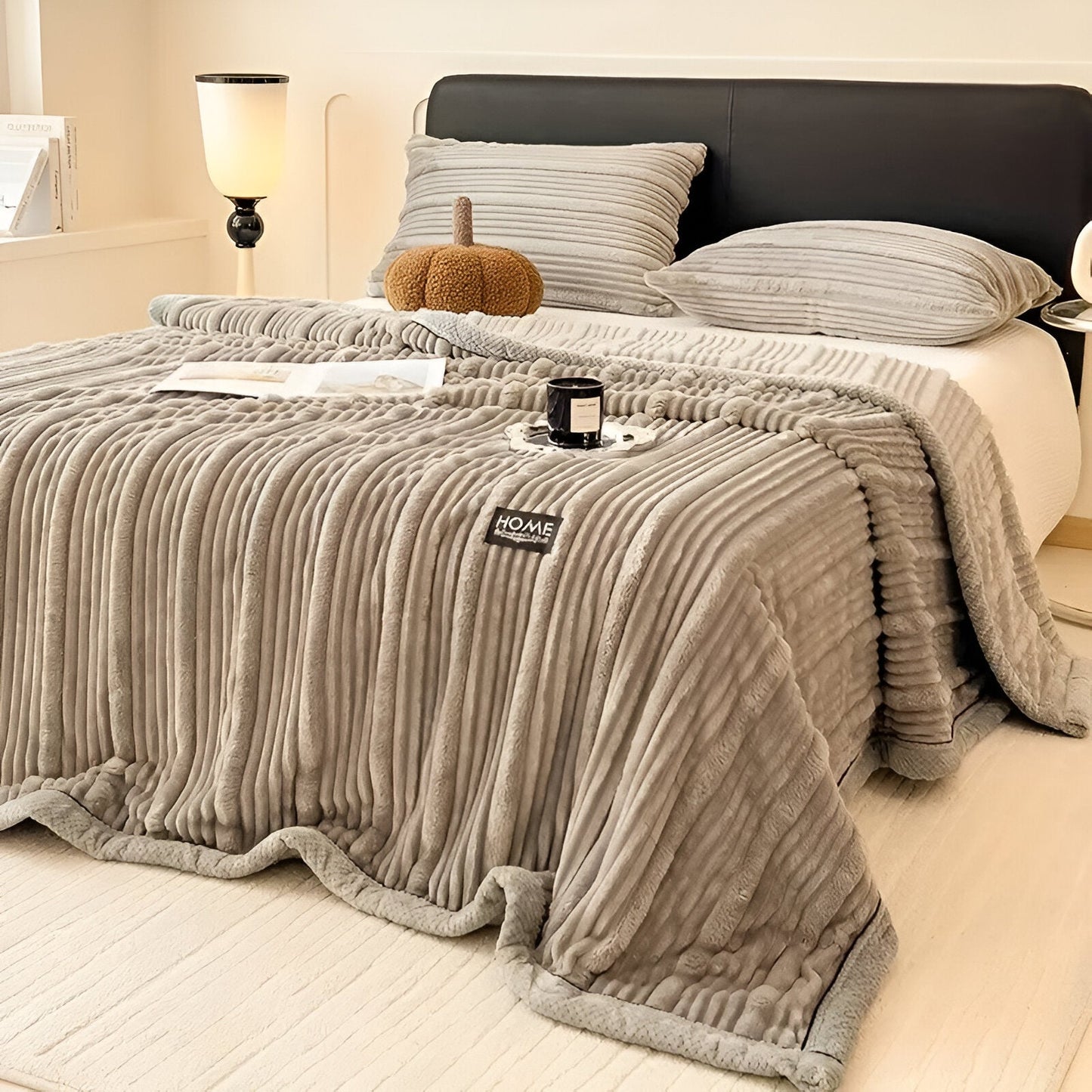 Fleece-Decke mit vintage Streifenmuster für gemütliche Wohnkultur