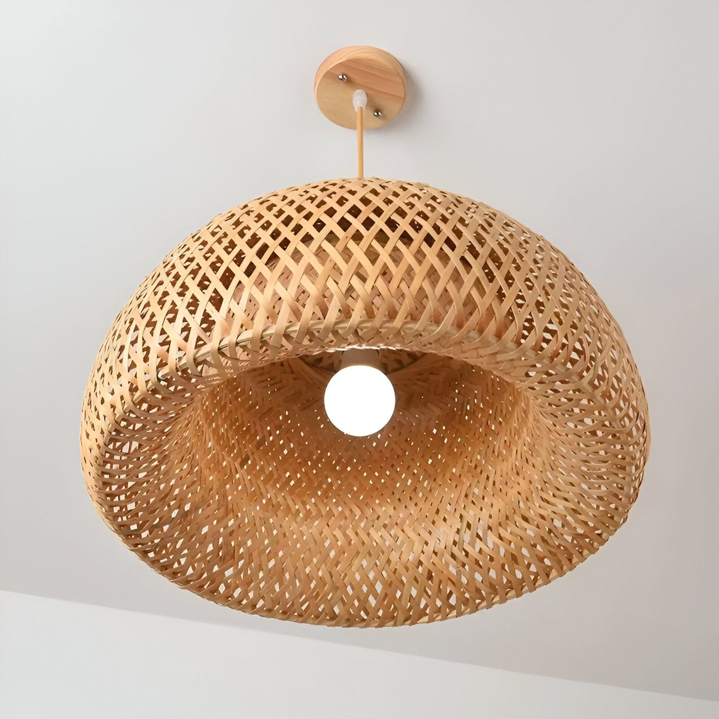 Ästhetische Kuppel Rattan Pendelleuchte - Handgeflochtener Bambus Wicker Hängelampe
