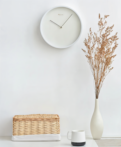 Circ O'Clock - Elegante Weiße Metall Wanduhr