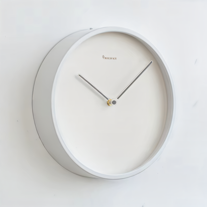 Circ O'Clock - Elegante Weiße Metall Wanduhr