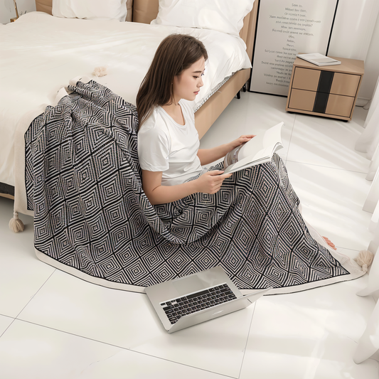Garduru – Gemütliche Schwarz-Weiß Geometrische Fleece-Decke