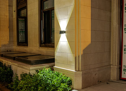 DualLit Gartenbeleuchtung - Wasserdichte LED Solarlampe Garten - Up & Down Außenbeleuchtung