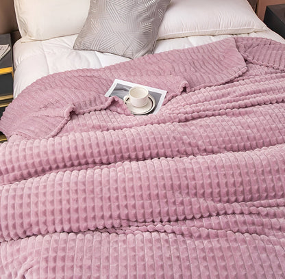Garduru – Ultra-weiche Strukturierte Fleece-Decke