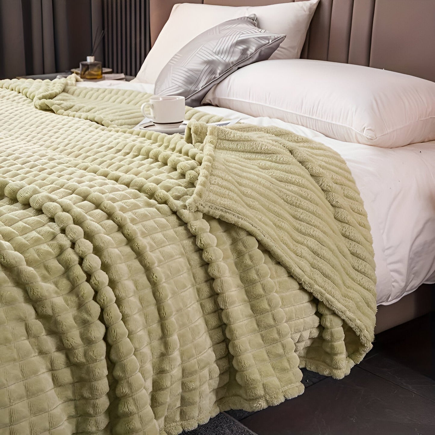 Garduru – Ultra-weiche Strukturierte Fleece-Decke