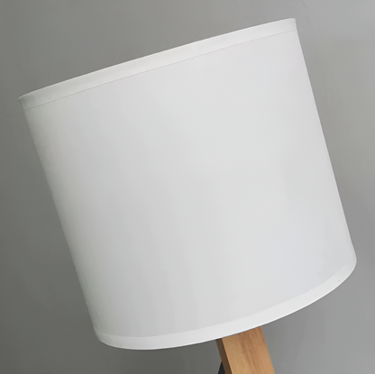FlexiWood – Einzigartige verstellbare Tischlampe mit natürlichen Holzakzenten