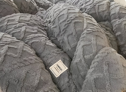 Garduru - VelvetPlush Wende-Bettdecke
