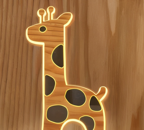 LumaCarve - Giraffe LED Tischlampe aus Holz