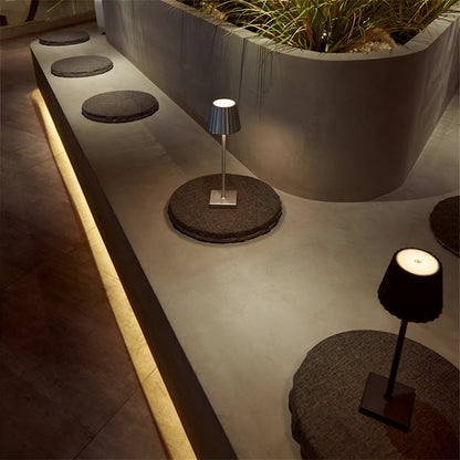 Garduru - LED Tischlampe kabellos, aufladbar und wasserdicht mit Touch-Bedienung