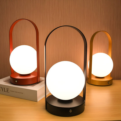 OrbitaLux – Dimmbare Tischlampe mit stilvollem Freiraum