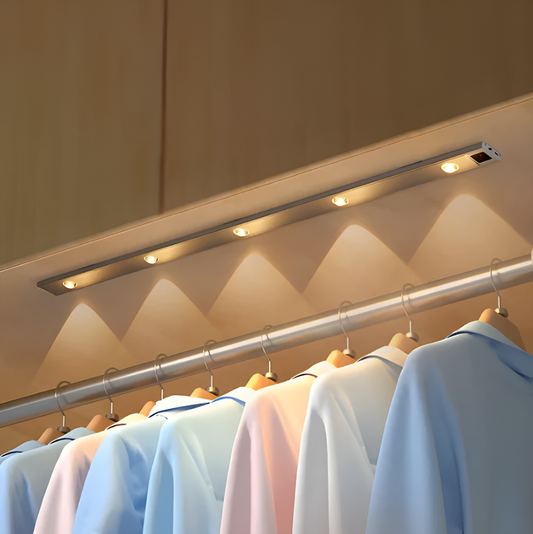 SensoBeam LED Strip - Ultra dünne, USB wiederaufladbare Aluminium Wandleuchte mit PIR Sensor