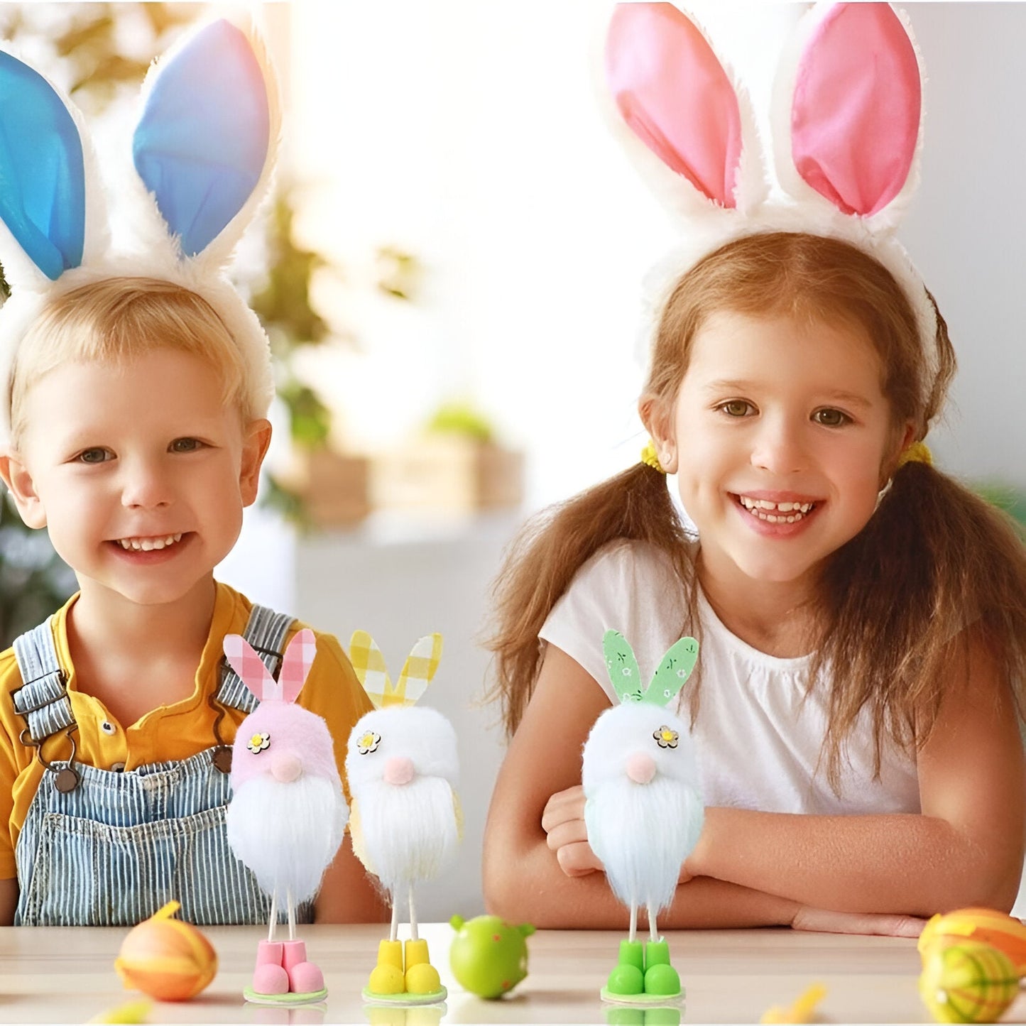TriElf - Drei Osterzwerge mit Hasenohren - Bunter stehender Wichtel für Osterdeko