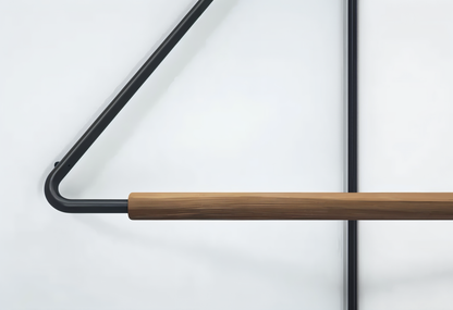 Triad Garderobenständer - Geometrische Mehrzweckgarderobe aus Metall