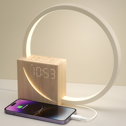UnivSync - Multifunktionale Nachttischlampe mit USB-Anschluss, Snooze-Funktion und Wecklicht