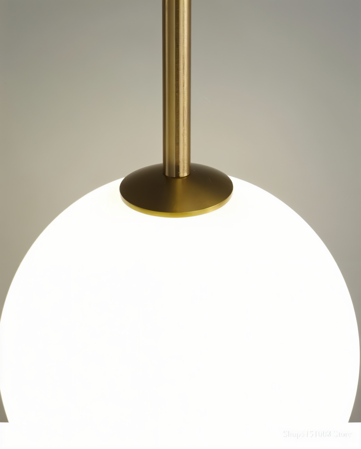 VertiGlobe Pendelleuchte - Vertical String mit Milchglaskugel Design Hängelampe