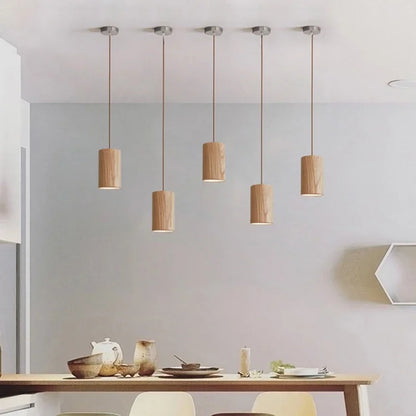 Holz Stehlampe für stilvolles Interieur | NordicGlow