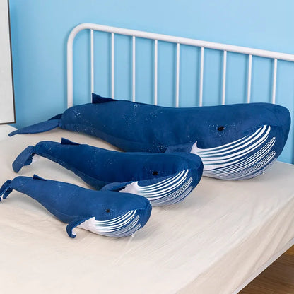 Kuschelbarer Buckelwal Plüsch