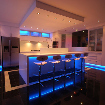 Lebendige RGB LED Streifenlichter - Bluetooth anpassbarer Farbwechsel-Lichtstreifen für die Wohnkultur